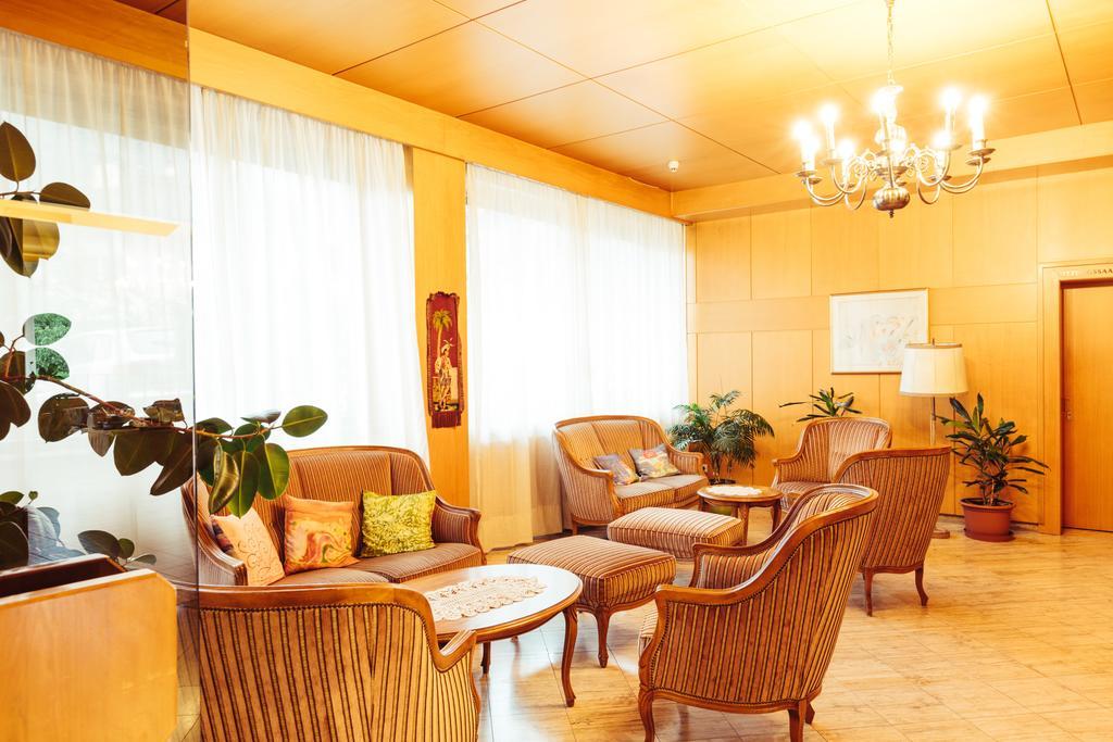 Bio Hotel Kaufmann Ora / Auer المظهر الخارجي الصورة